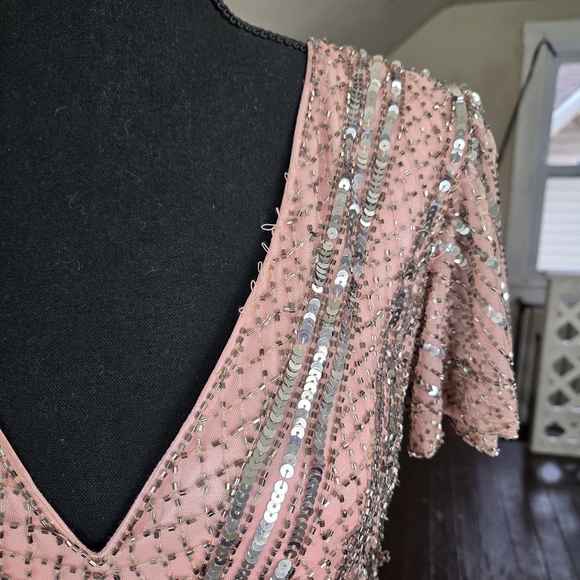 Mac Duggal Blush Pink Sequin V-Neck Gown Size 10 NEW w/ Defect - Picture 4 of 16